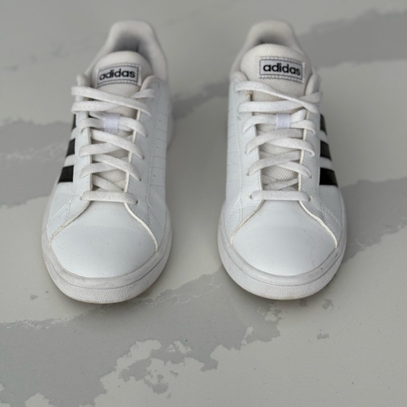 Adidas basic sneakers - Picture 4 of 5